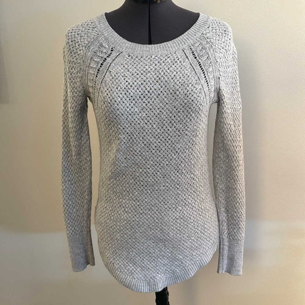 EUC! LOFT Sweater